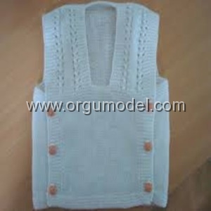 Pembe Düğmeli Bebek Yeleği