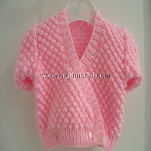V Yaka Bebek Hırkası Örgü Modelleri